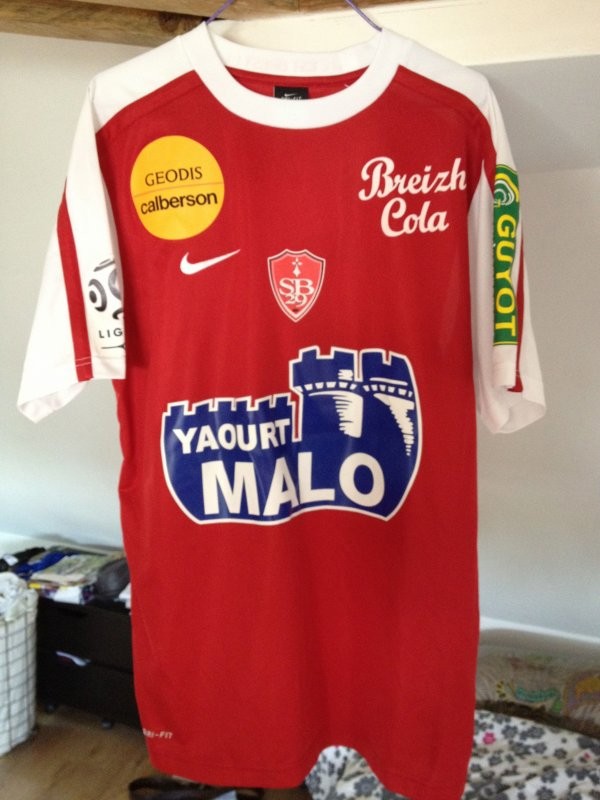 Stade Brestois 2011-12 Away Kit