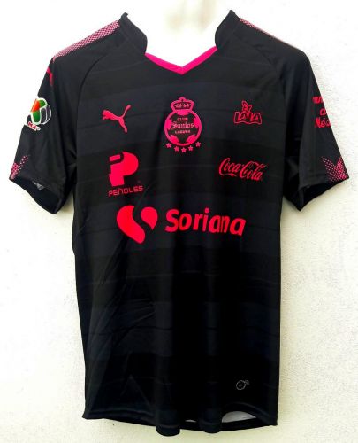 Santos Laguna 2017-18 Pink October Kit