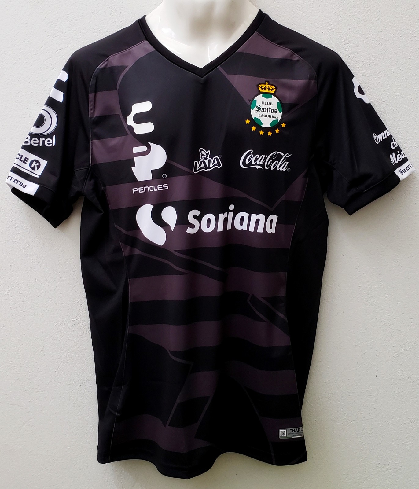 Santos Laguna 2019-20 GK Third Kit