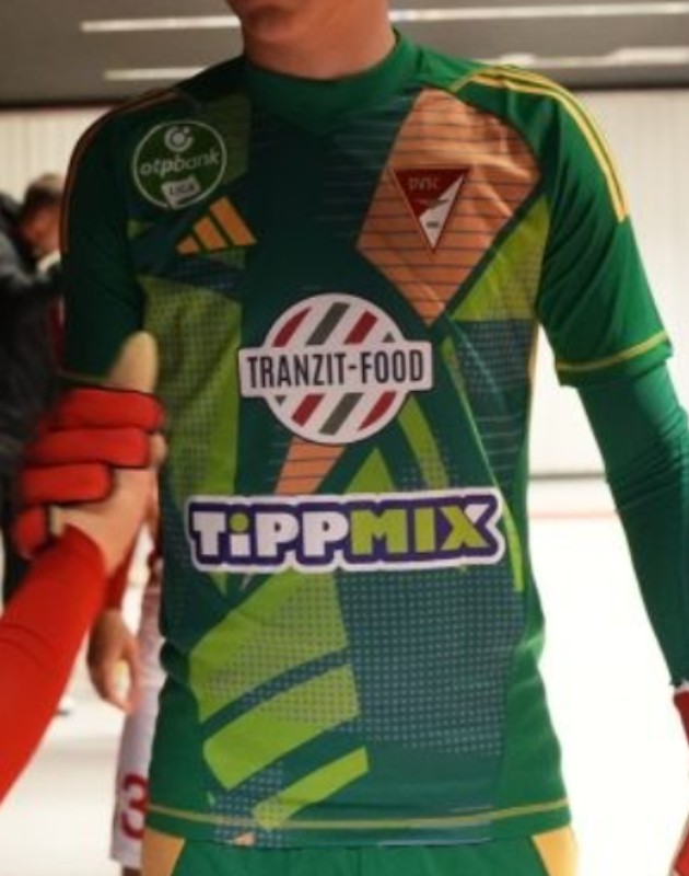 Debreceni VSC 2024-25 GK 3 Kit