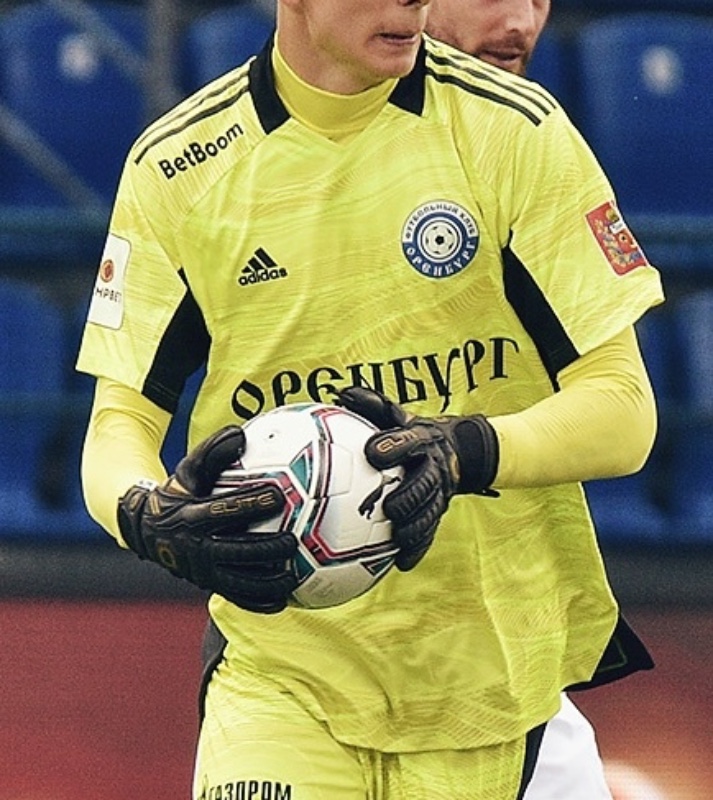 FC Orenburg 2021-22 GK 2 Kit
