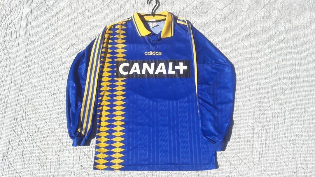 FC Gueugnon 1995-96 Away Kit
