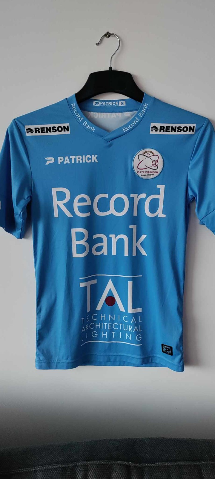 Zulte Waregem 2016-17 GK 1 Kit