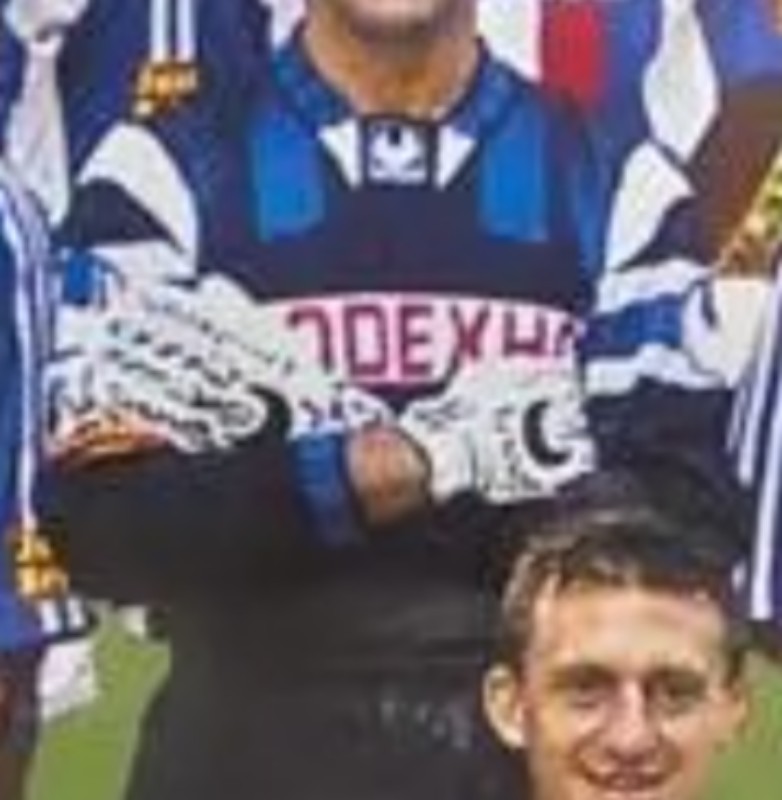 Olympique Lyonnais 1996-97 GK 1 Kit