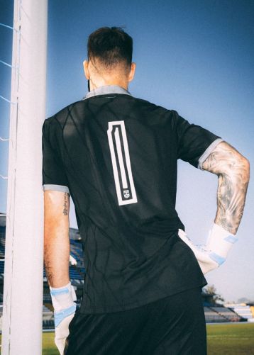 NK Osijek 2021-22 GK Anniversary Kit