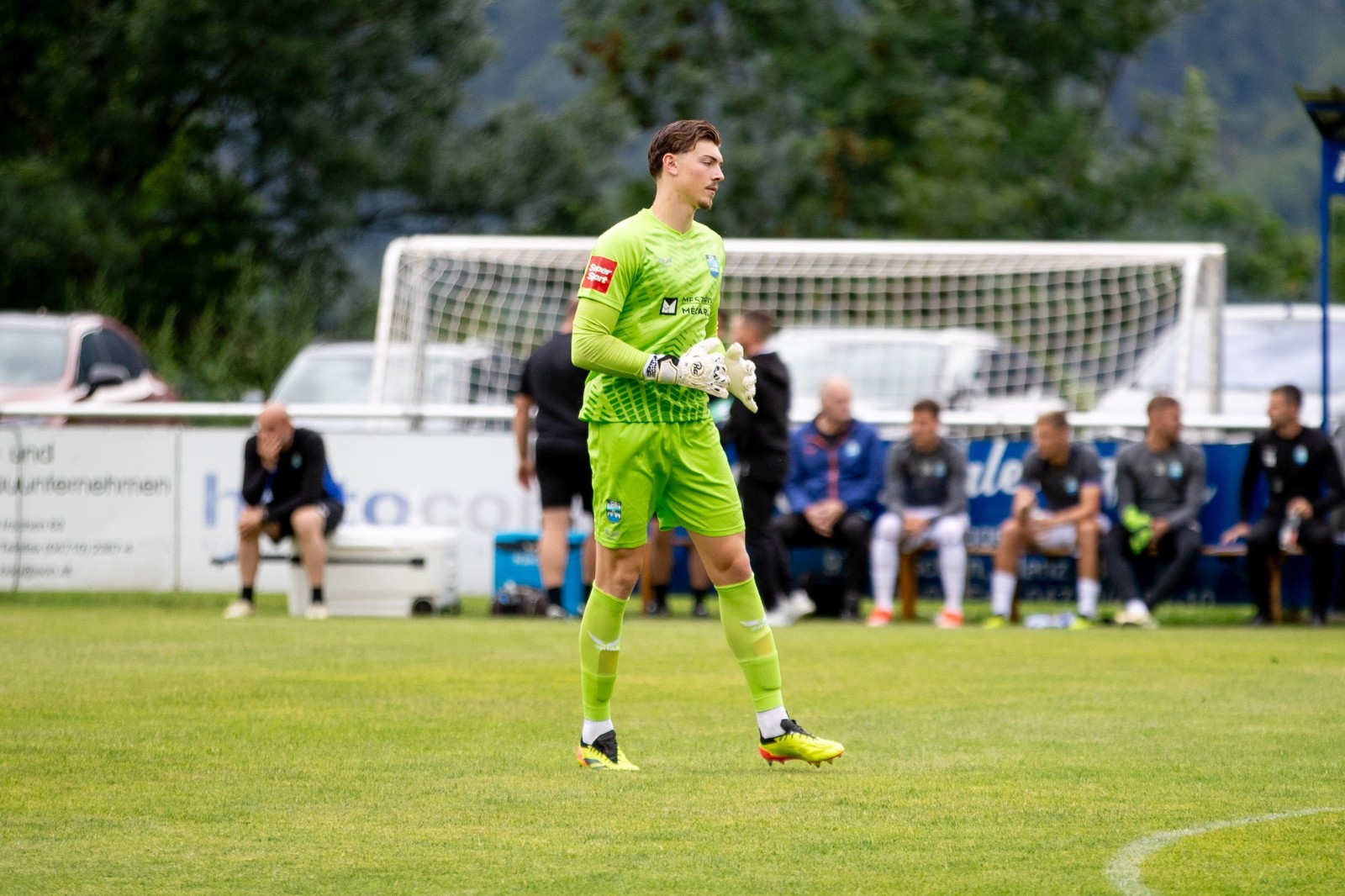 NK Osijek 2023-24 GK 2 Kit