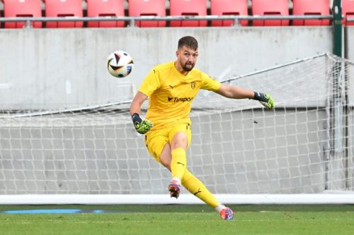 Spartak Trnava 2024-25 GK 1 Kit