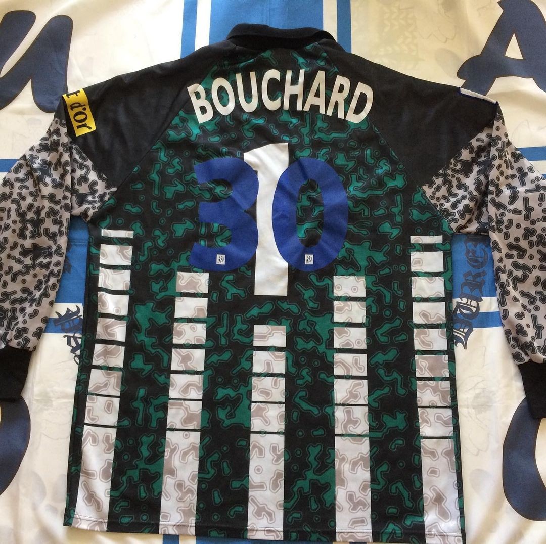 AJ Auxerre 1996-97 GK 2 Kit