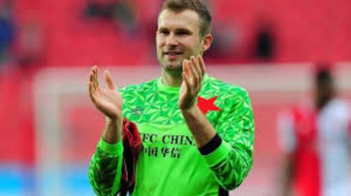 Slavia Praha 2018-19 GK 1 Kit