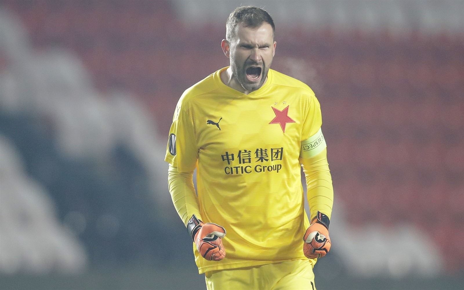 Slavia Praha 2020-21 GK 1 Kit