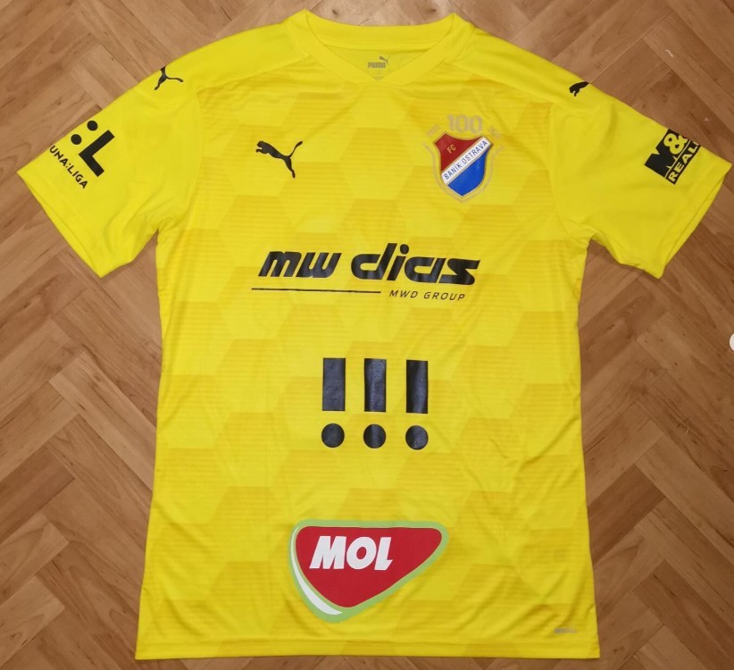 Baník Ostrava 2021-22 GK Home Kit