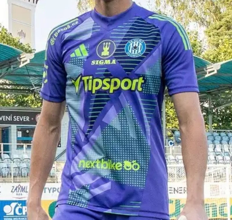 Sigma Olomouc 2024-25 GK Away Kit