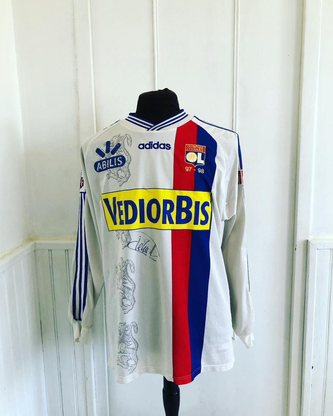 Olympique Lyonnais 1997-98 Home Kit