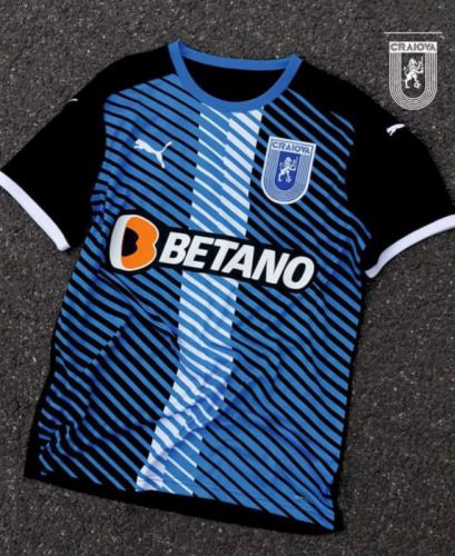 Universitatea Craiova 2021-22 Away Kit