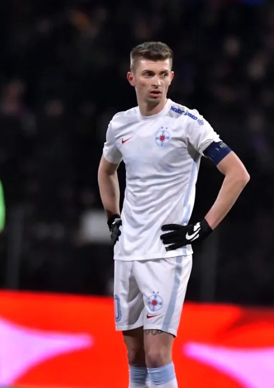 FCSB 2021-22 Away 2 Kit