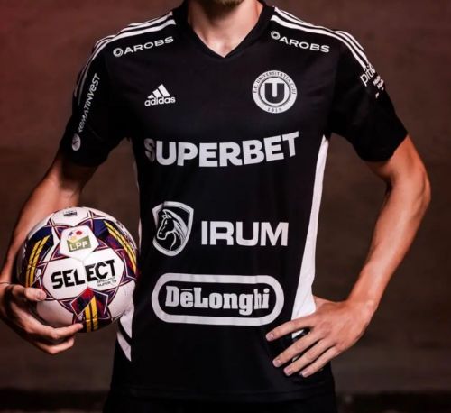 Universitatea Cluj 2022-23 Away Kit