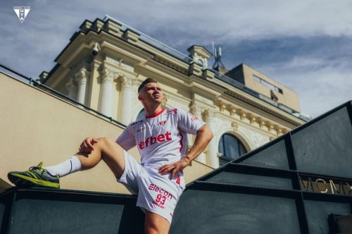 UTA Arad 2023-24 GK 2 Kit