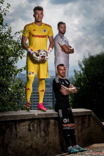 Universitatea Cluj 2023-24 Away Kit