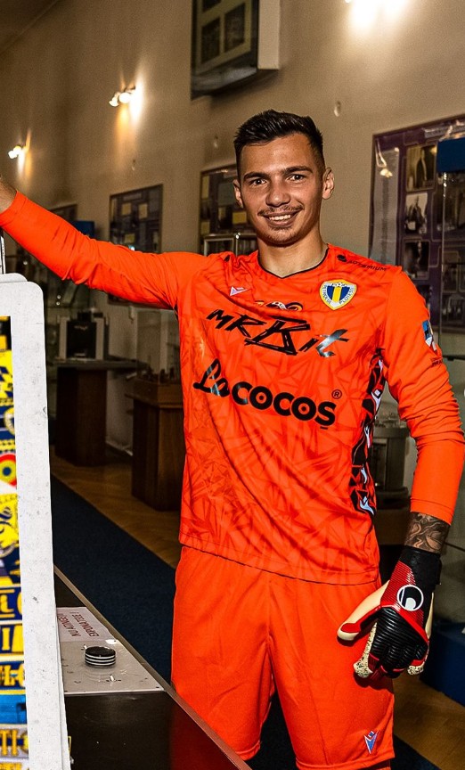 Petrolul Ploiesti 2024-25 GK 2 Kit