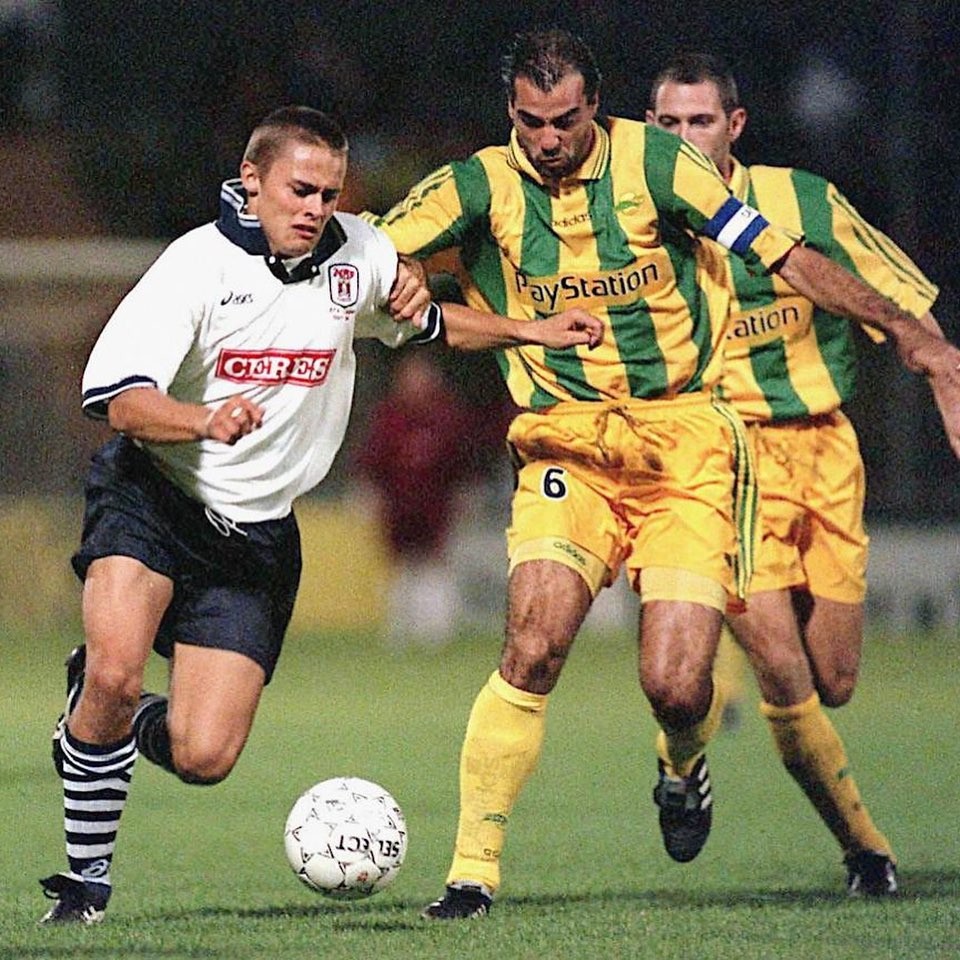 FC Nantes 1997-98 UEFA Cup Qualifiers Home Kit
