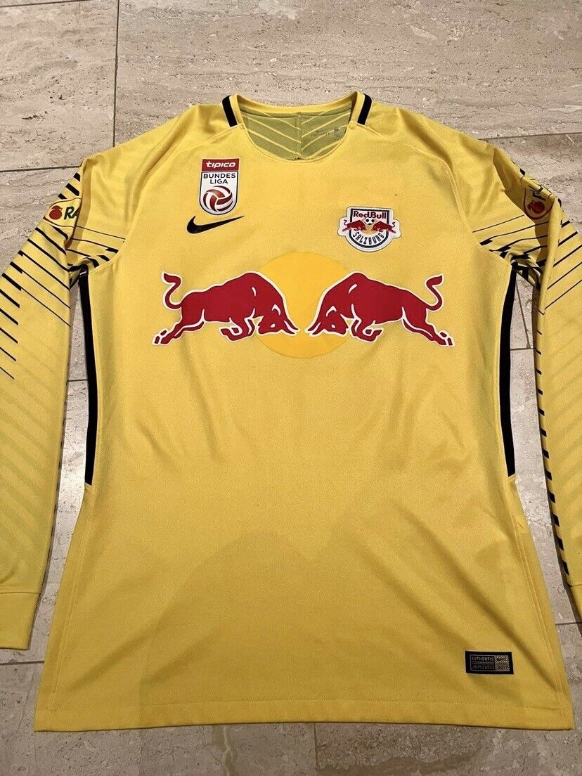 Red Bull Salzburg 2017-18 GK 2 Kit