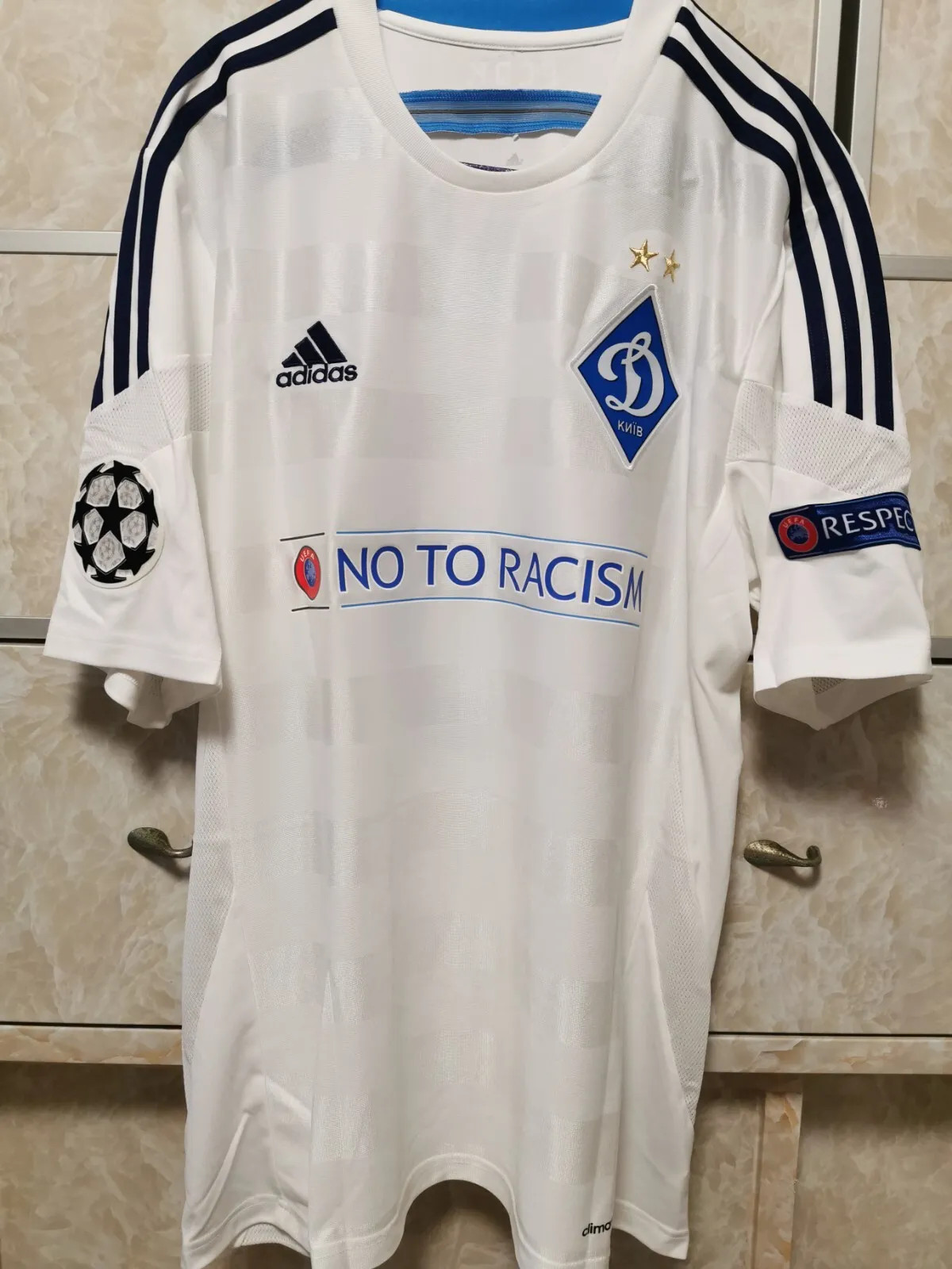 Dynamo Kyiv 2015-16 Champions League Home Kit