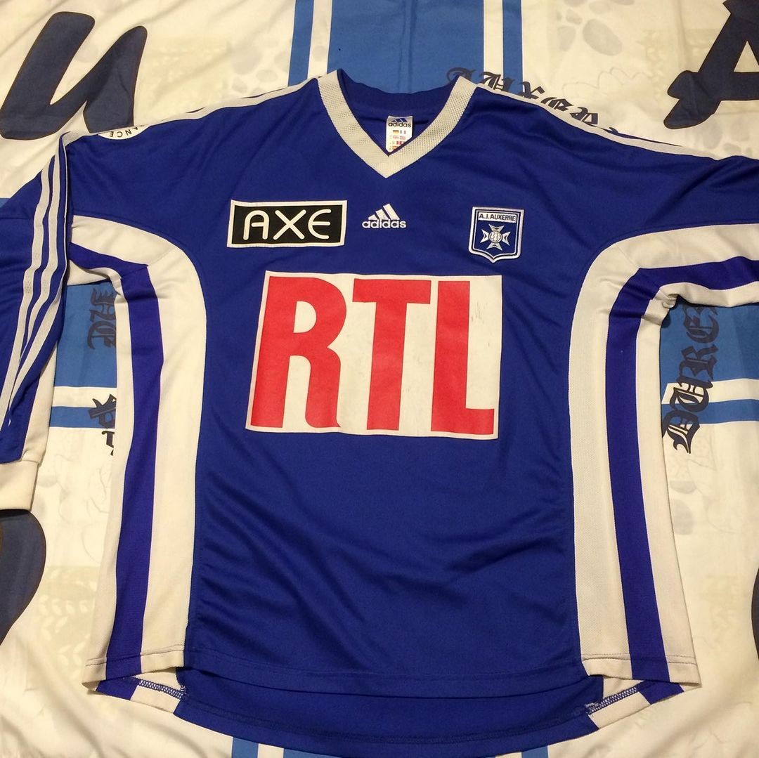 AJ Auxerre 1998-99 Cup Away Kit