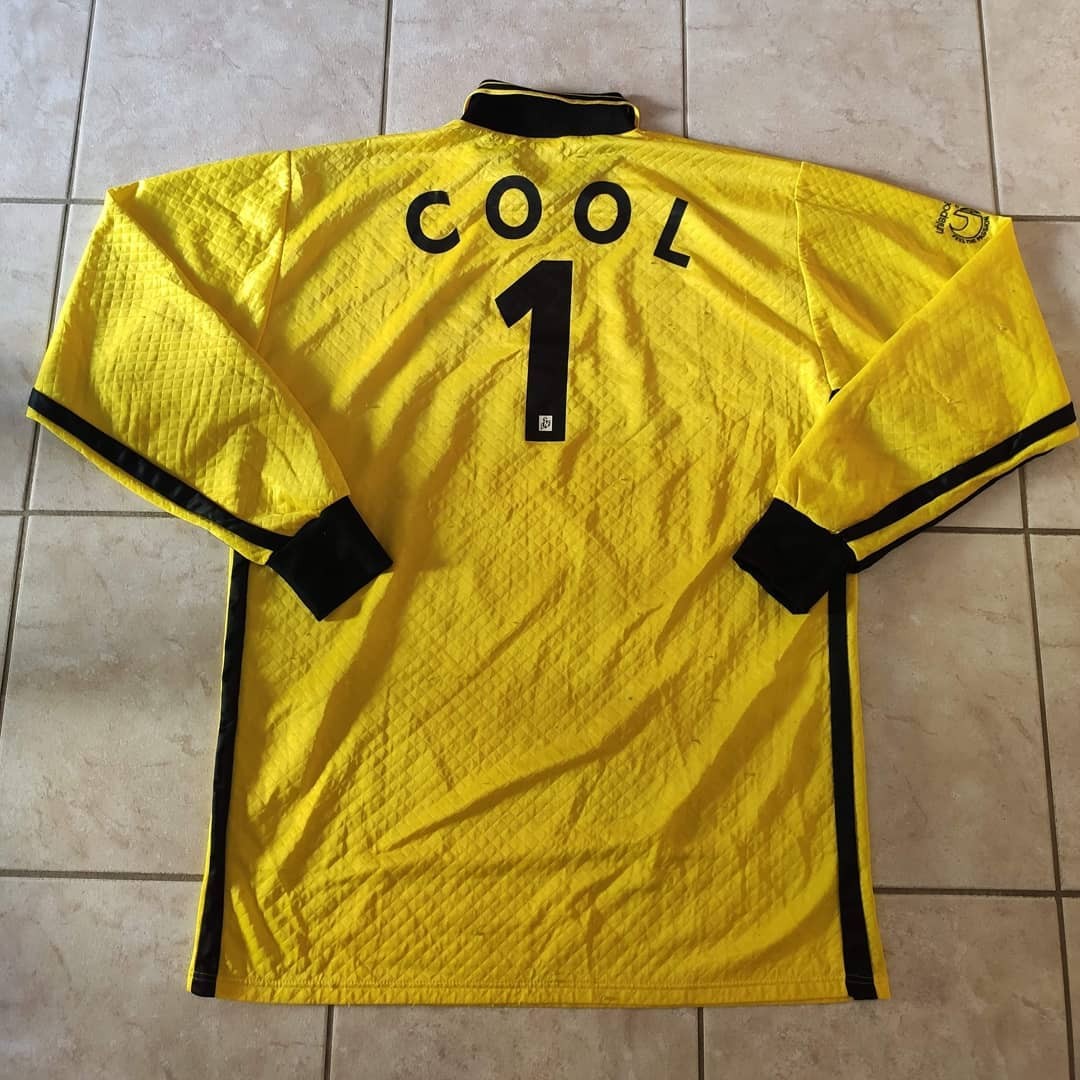 AJ Auxerre 1998-99 GK 1 Kit