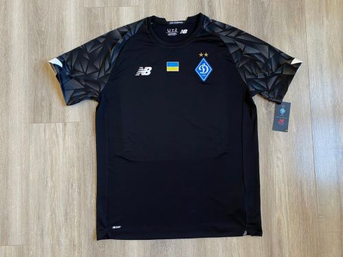 Dynamo Kyiv 2020-21 GK 1 Kit