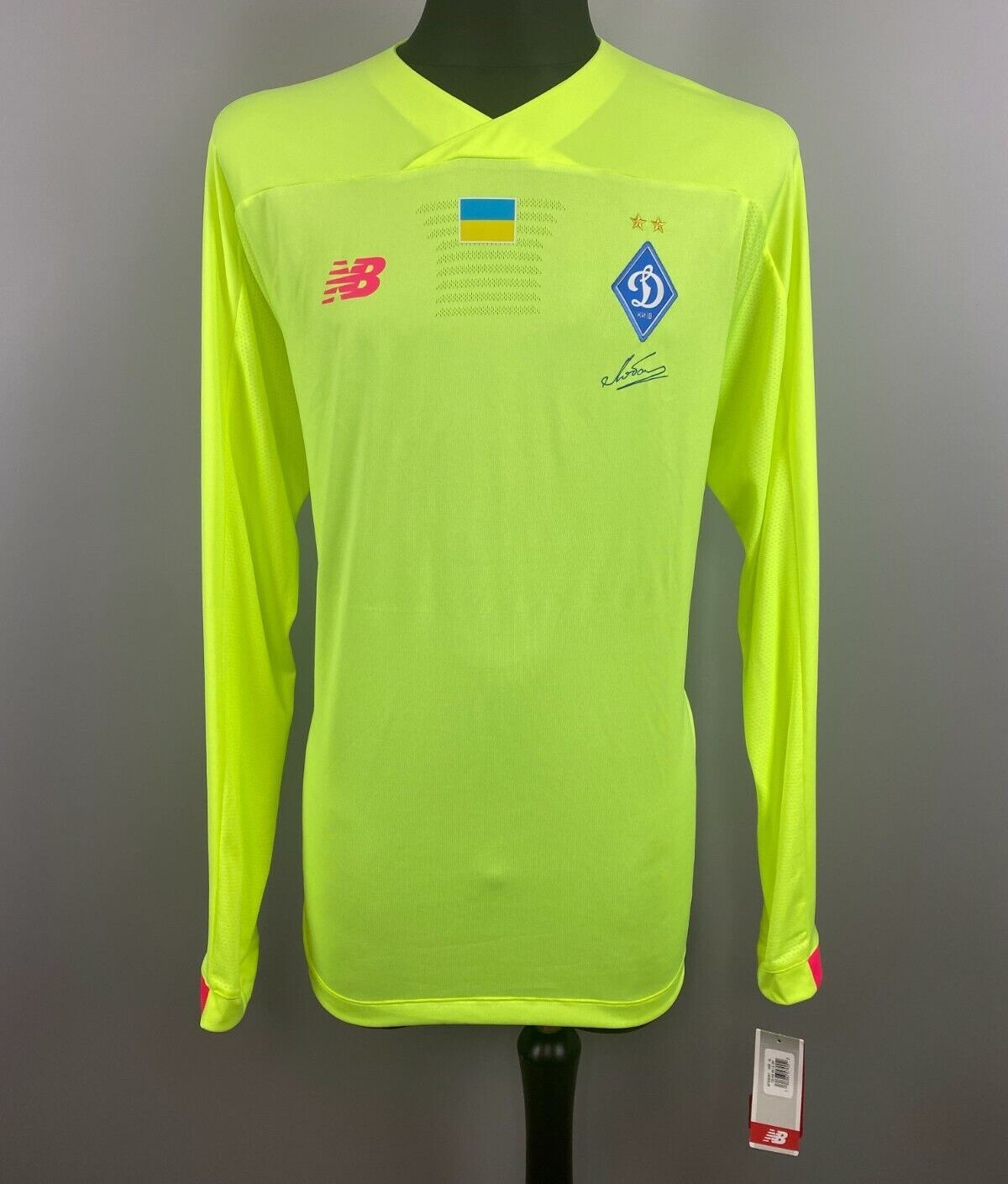 Dynamo Kyiv 2020-21 GK 2 Kit