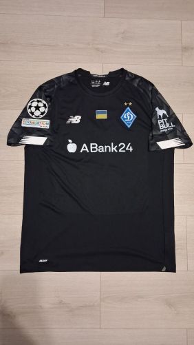 Dynamo Kyiv 2020-21 European GK Kit
