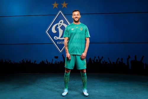 Dynamo Kyiv 2024-25 Third Kit