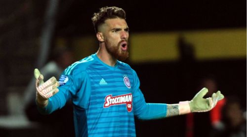 Olympiacos Piraeus 2018-19 GK 1 Kit