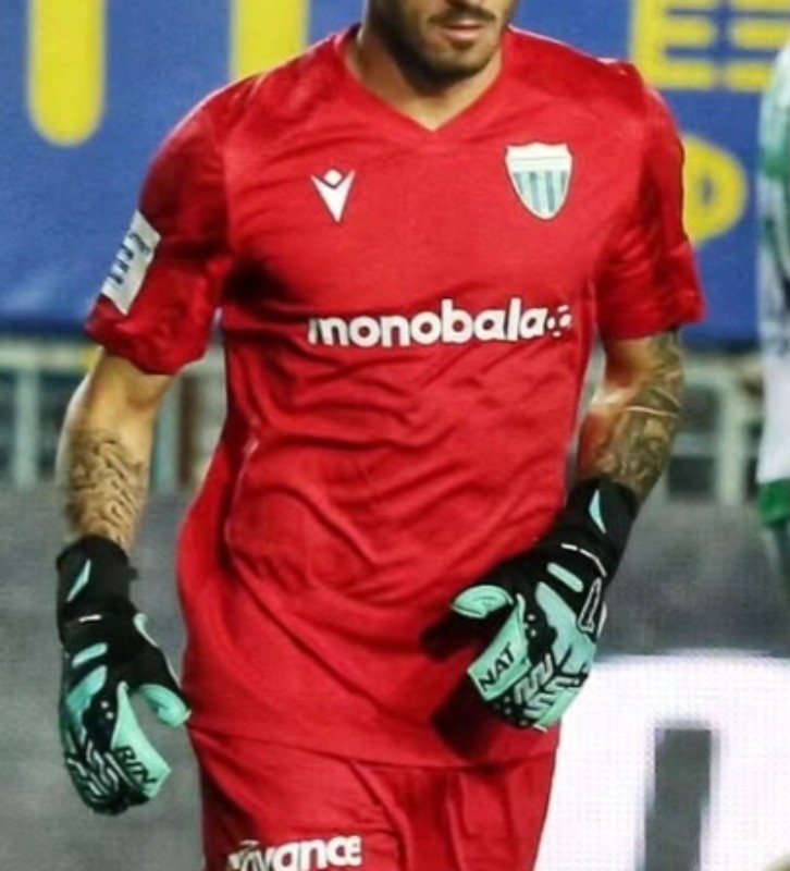 Levadiakos 2024-25 GK 2 Kit