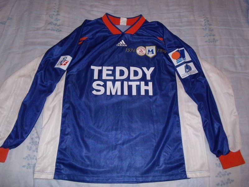 Montpellier HSC 1999-00 Home Kit