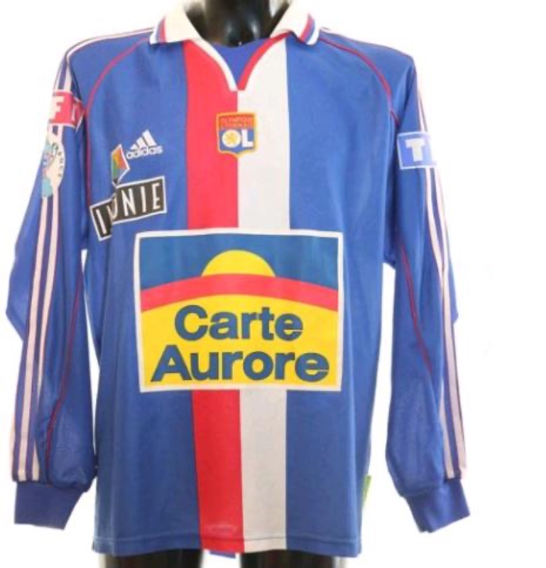 Olympique Lyonnais 2000-01 Coupe de France Third Kit