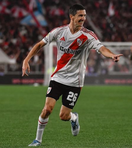River Plate 2025 Home V2 Kit