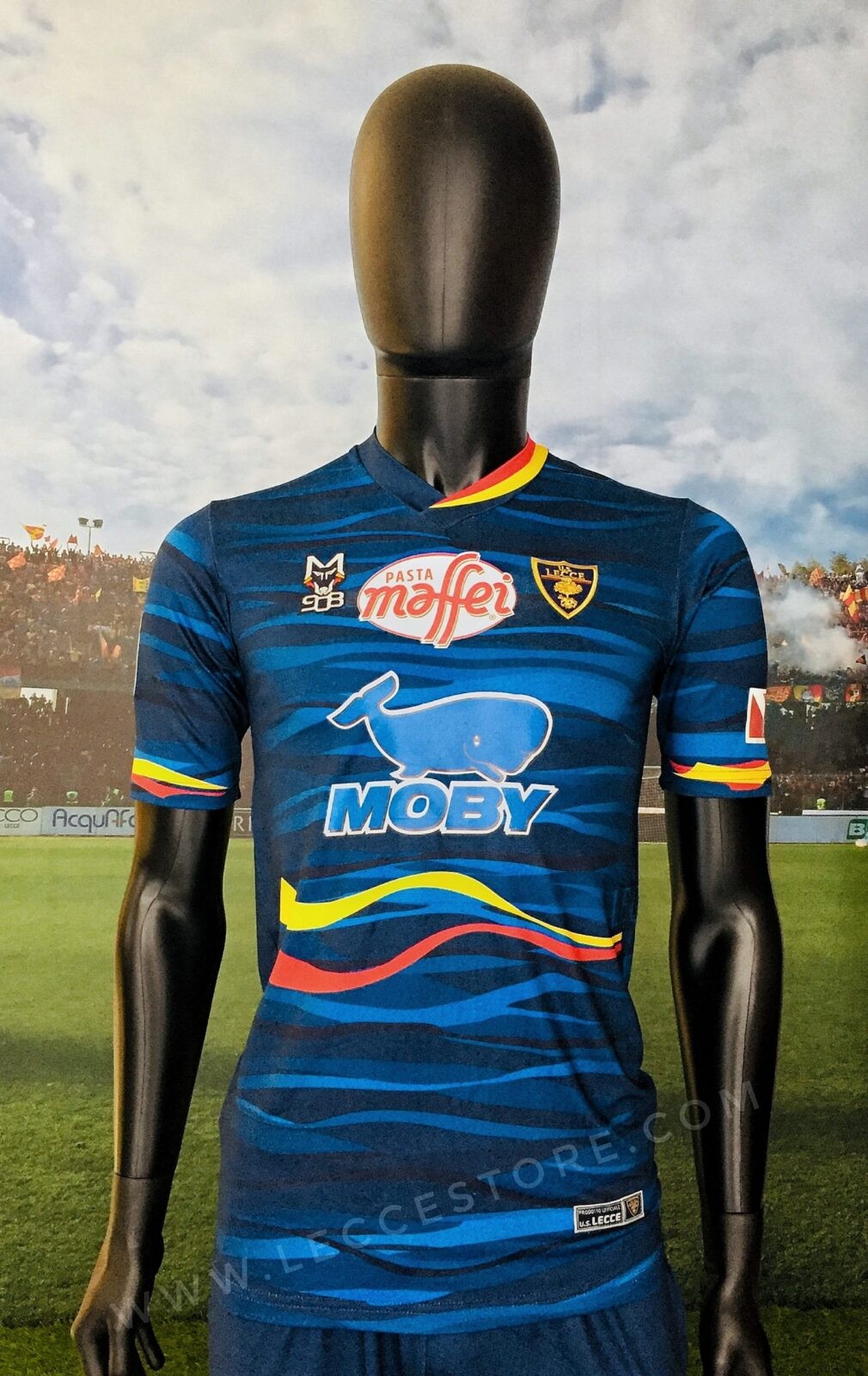 US Lecce 2019-20 Third Kit