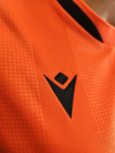 CA Banfield 2025 GK 1 Kit