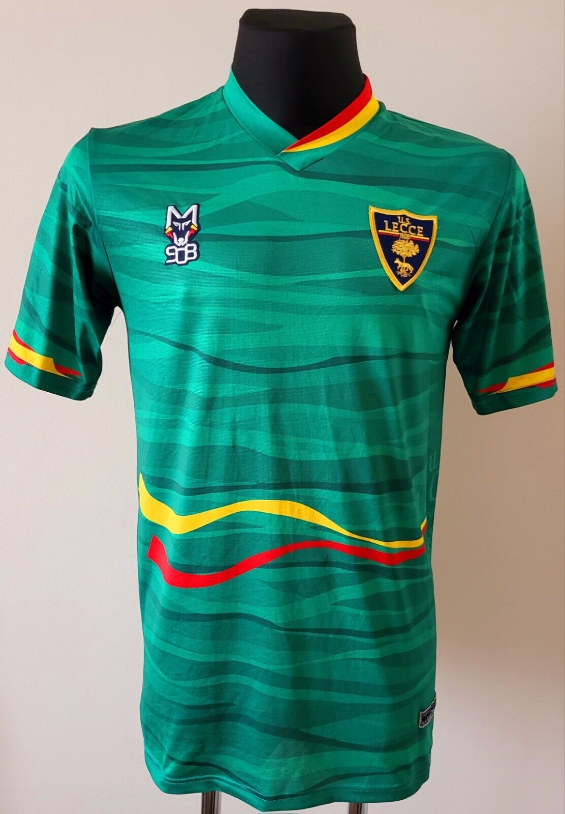 US Lecce 2019-20 GK 2 Kit