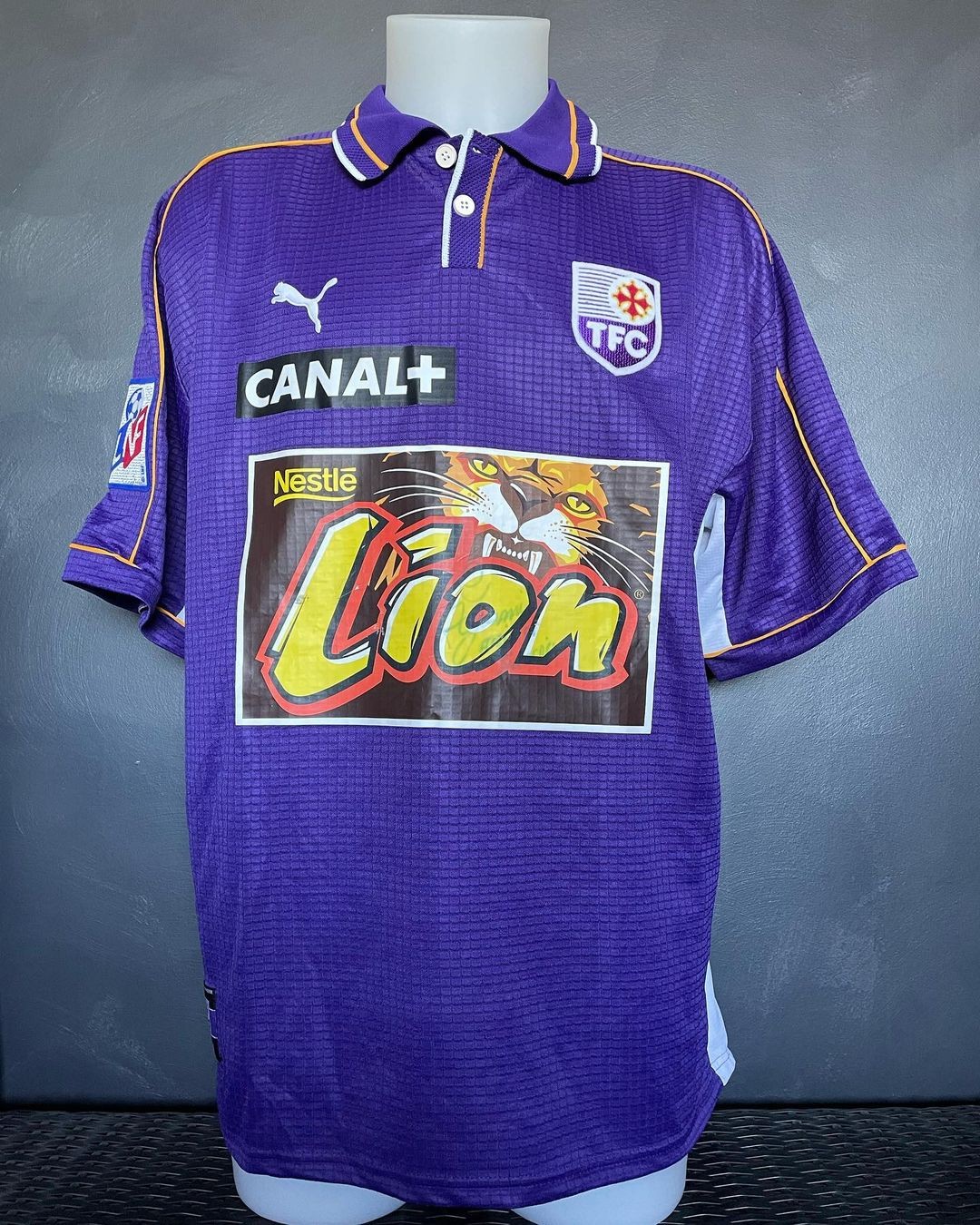 Toulouse FC 2000-01 Coupe de la Ligue Home Kit