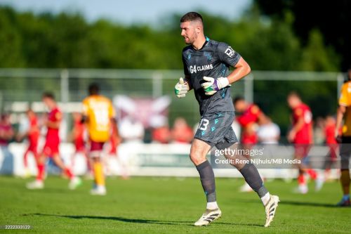 Motherwell 2025-26 GK Home Kit