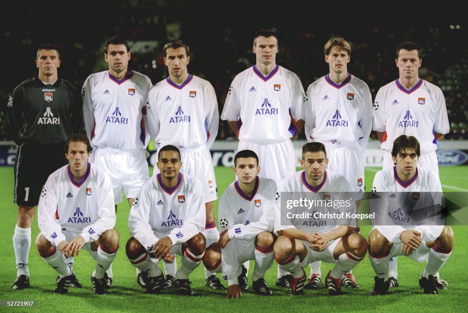Olympique Lyonnais 2001-02 GK 1 Kit