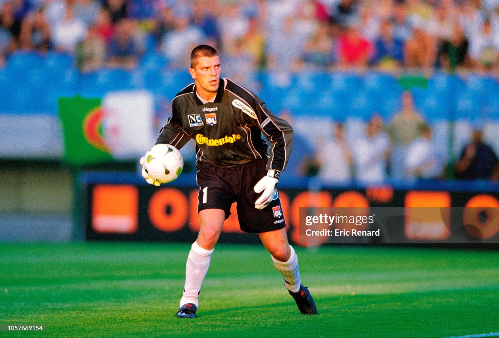 Olympique Lyonnais 2001-02 GK 4 Kit