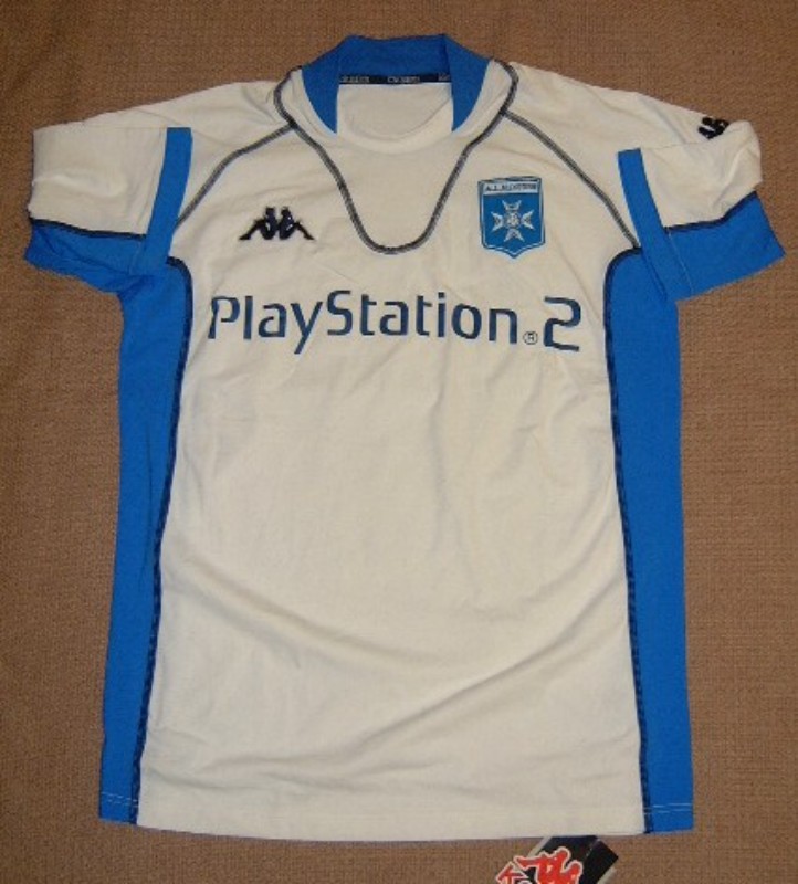 AJ Auxerre 2001-02 Home Kit