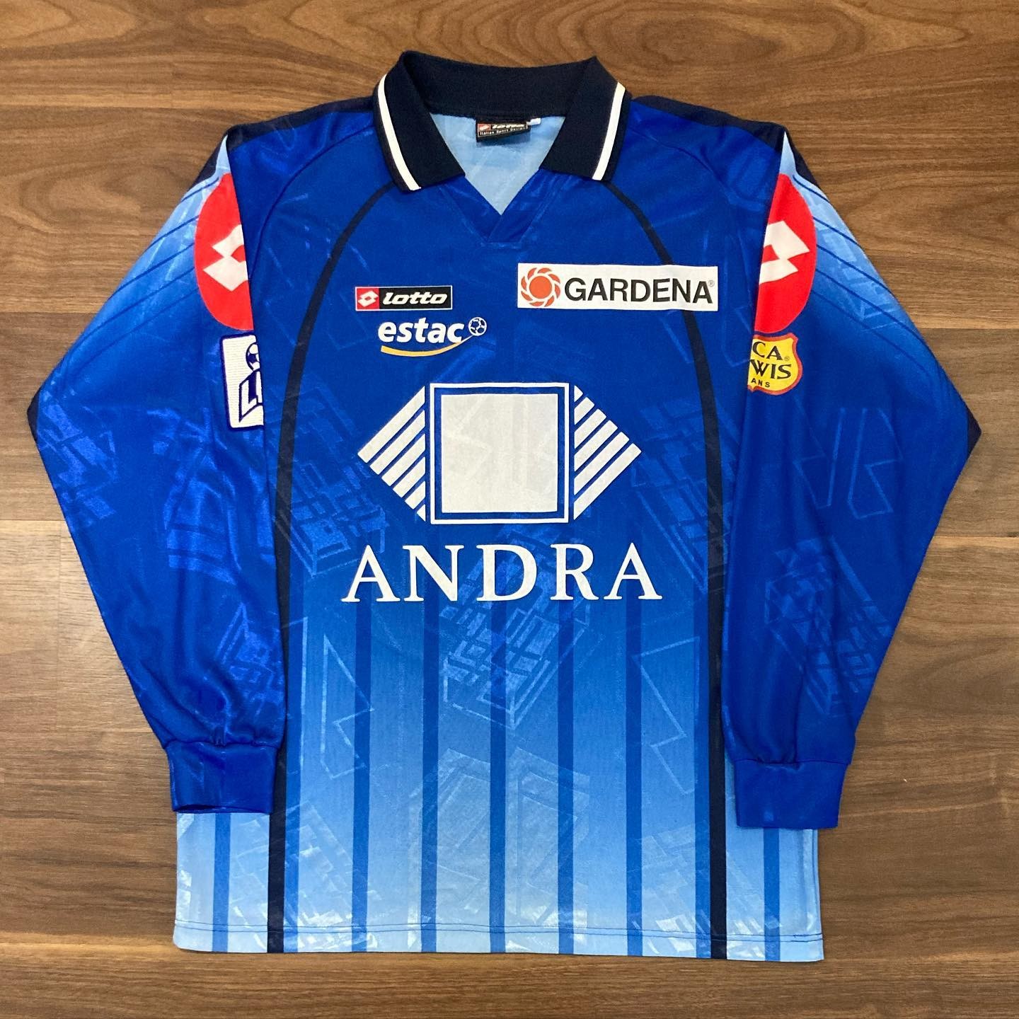 ES Troyes AC 2001-02 Home 2 Kit