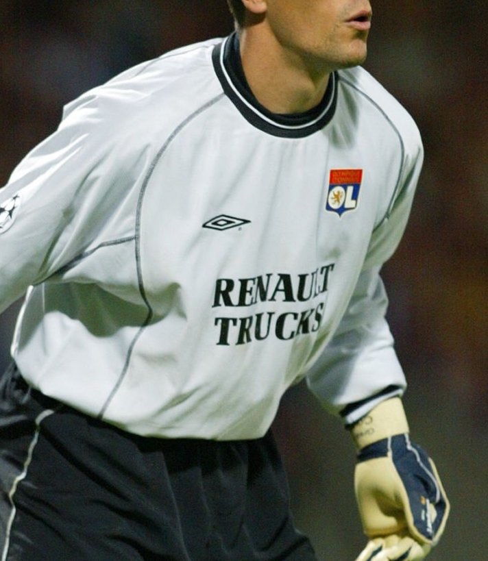 Olympique Lyonnais 2002-03 GK 2 Kit