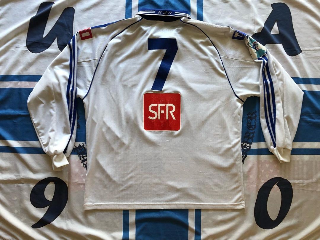 AJ Auxerre 2002-03 Coupe de France Home Kit