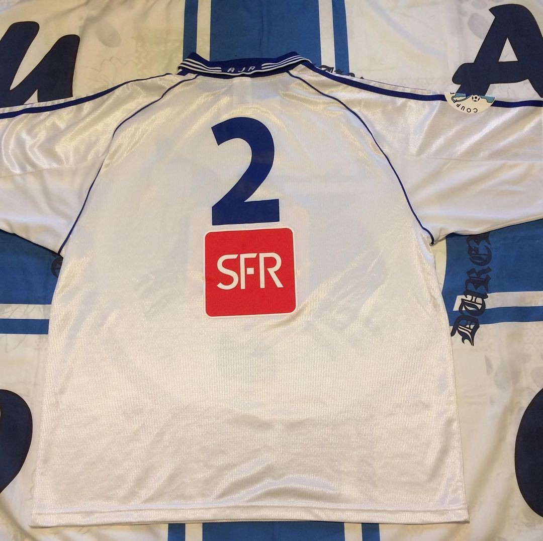 AJ Auxerre 2002-03 Coupe de France Home V2 Kit