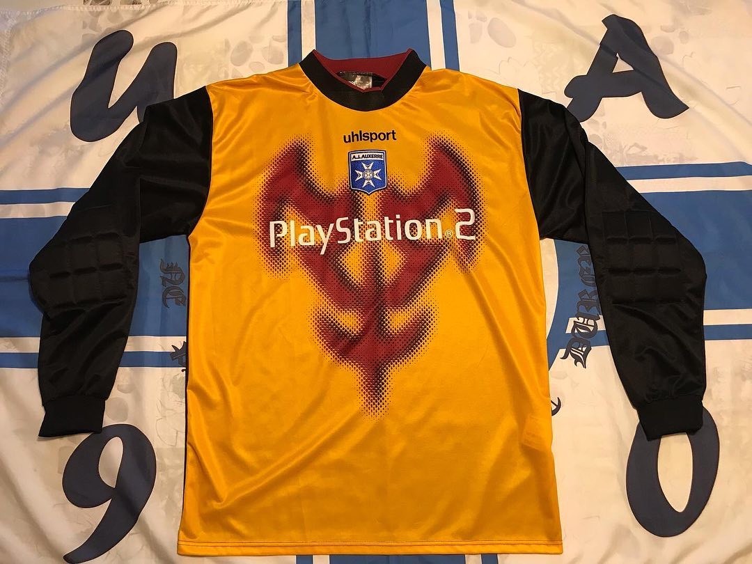 AJ Auxerre 2002-03 GK 1 Kit